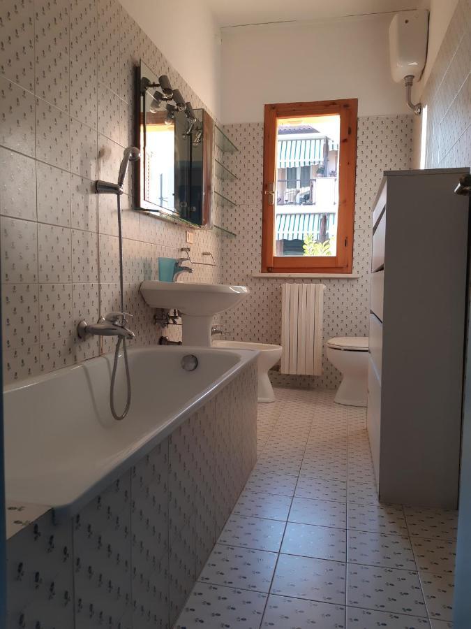 Sirolo, Via Buenos Aires, Quadrilocale Con 2 Bagni, Giardinoアパートメント エクステリア 写真